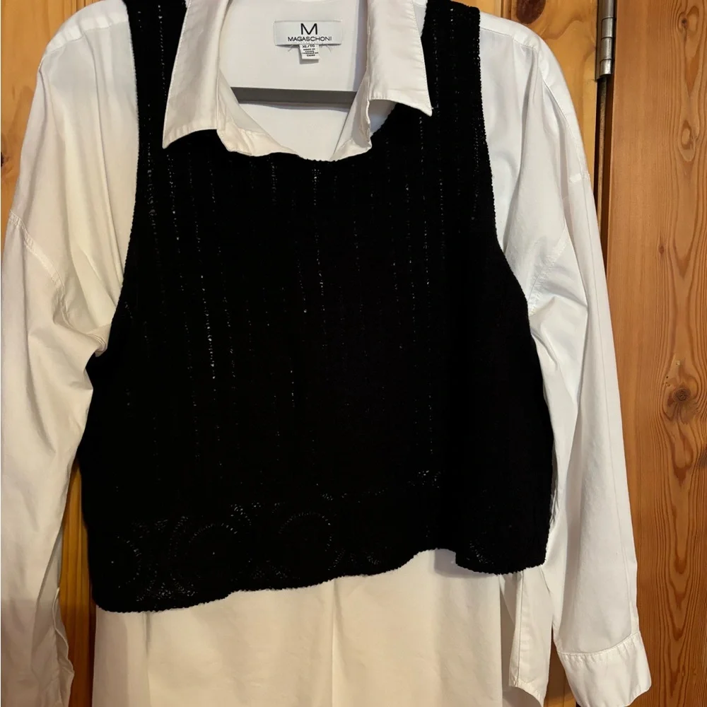 J Jill black crocheted vest - Picture 4 of 4